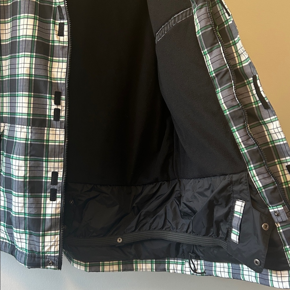 Snowboard Jacket - Picture 5 of 7